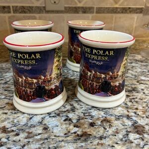 Polar Express Ceramic Mugs Set of 4 never used perfect condition